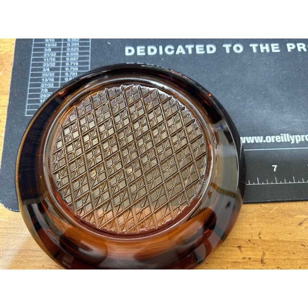 Vintage 1960’s - 70’s Amber Glass Round 6” Cigar Ashtray Diamond Cut Bottom - Picture 4 of 4